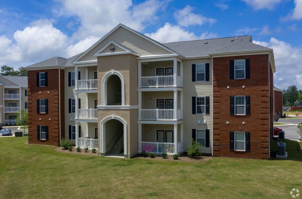 Woodlake Apartments